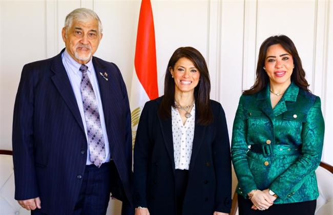 وزيرة التخطيط تلتقي غادة علي عضو النواب عن تنسيقية شباب الأحزاب