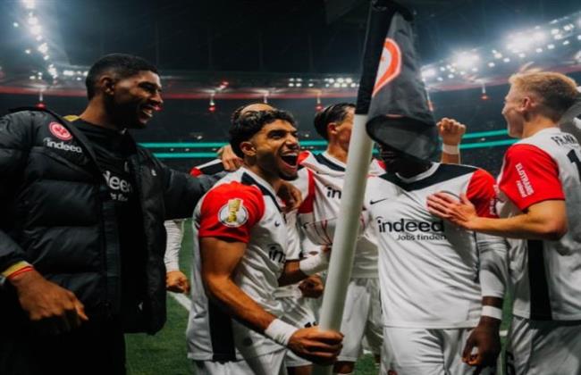 عمر مرموش يقود آينتراخت فرانكفورت لدور الـ16 من كأس ألمانيا