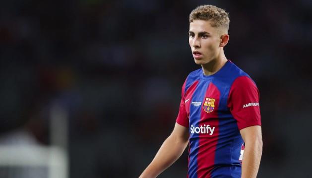 رسميا.. برشلونة يمدد عقد فيرمين لوبيز حتى عام 2029