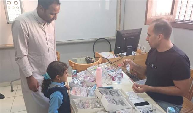 ضمن "بداية".. جامعة بنها تنظم قافلة طبية متخصصة فى أمراض العيون 