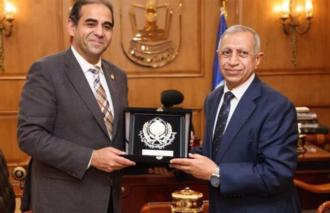 رئيس الأكاديمية العربية يلتقي رئيس جامعة بورسعيد لبحث التعاون المشترك 