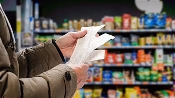 توجيهات عاجلة من رئيس الحكومة للمحافظين بضبط الأسواق وتطهير مخرّات السيول