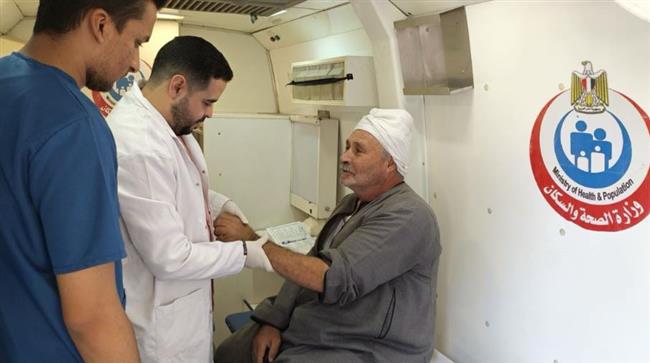 ضمن "بداية".. تقديم الخدمات الطبية المجانية لـ 1299 مواطنًا بقرية ههيا بمركز المنيا