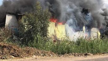   السيطرة على حريق في مخلفات وأشجار نخيل بالأقصر