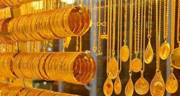 تراجع أسعار الذهب وسط مخاوف بتأثير سياسات ترامب على قرارات "الفيدرالي"