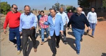محافظ أسيوط يتفقد شوارع منطقة سيد بحي غرب
