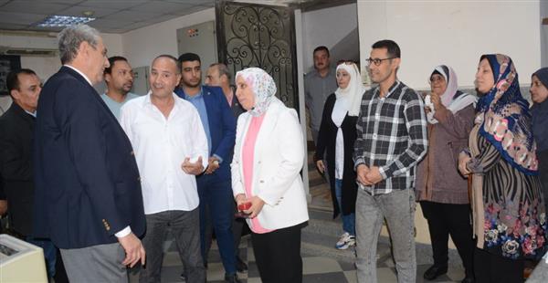 محافظ الغربية يفاجئ المراكز التكنولوجية بحي أول وثان المحلة لمتابعة ملف التصالح