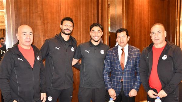 وزير الرياضة يدعم لاعبي المنتخب الوطني استعداداً لـ كاب فيردي وبوتسوانا