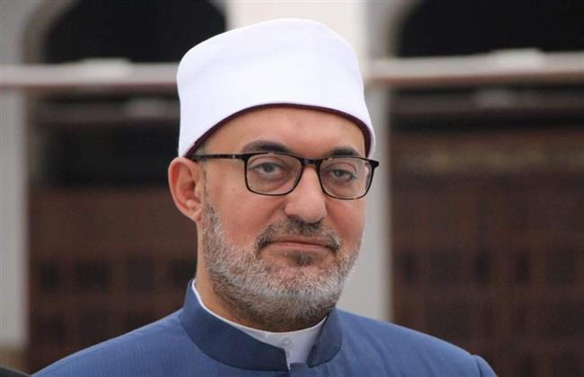 مفتي الجمهورية ينعي شقيقة شيخ الأزهر أحمد الطيب