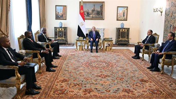 الرئيس السيسي يستقبل وزير العلاقات الدولية والتعاون الدولي بجنوب إفريقيا 