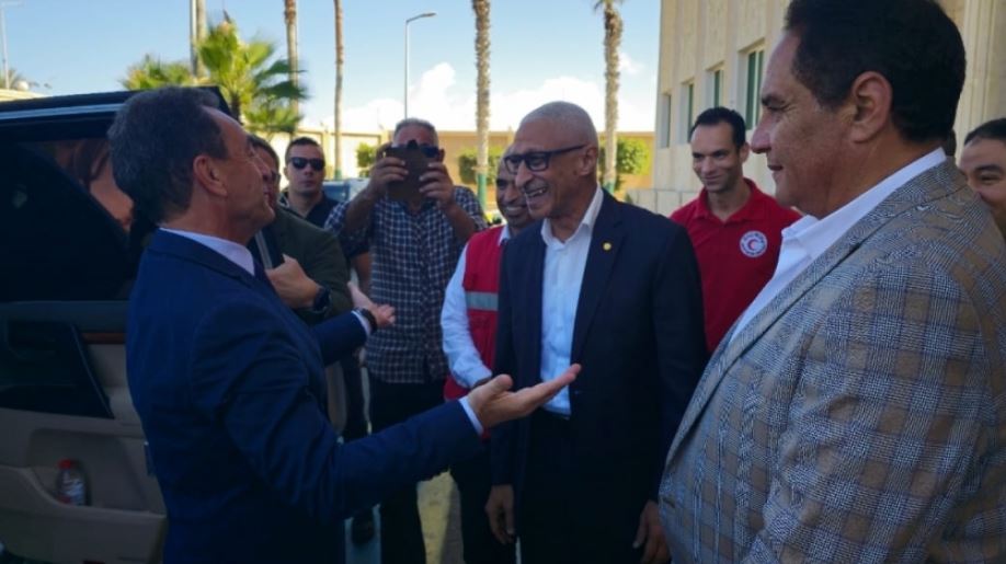محافظ شمال سيناء يستقبل سفير فرنسا والوفد المرافق له