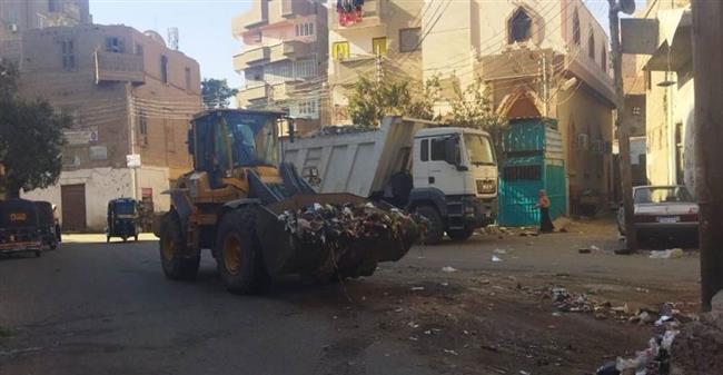 أسيوط .. حملات نظافة ورفع المخلفات والقمامة بمركز أبوتيج
