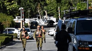 الشاباك يفتح تحقيقا فوريا بشأن إلقاء قنابل إضاءة على منزل نتنياهو