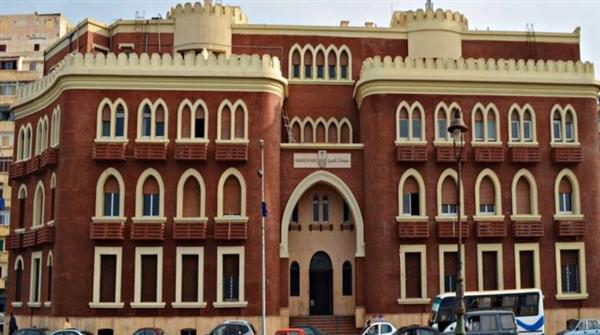 جامعة الإسكندرية تبحث خطة مواجهة موسم الأمطار والنوات