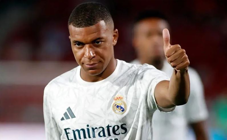 الدوري الإسباني .. أنشيلوتي يعلن جاهزية مبابي لمباراة ليجانيس