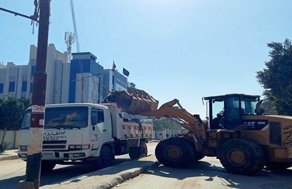 رفع 9600 طن مخلفات هدم مباني بالطرق المؤدية لدير المحرق في أسيوط