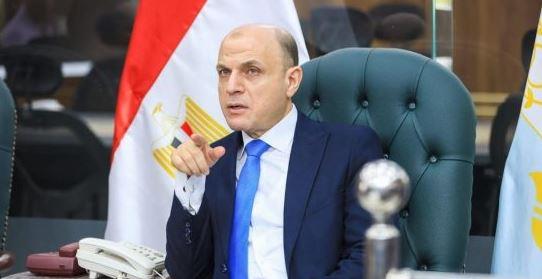 محافظ كفرالشيخ يشددً بسرعة إنهاء وتبسيط الإجراءات للمواطنين