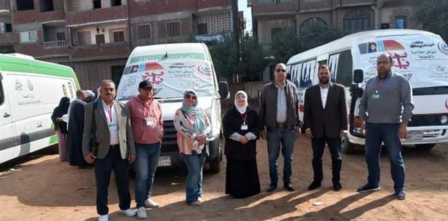 الكشف على 1030 مواطناً فى قافلة طبية مجانية بقليوب 
