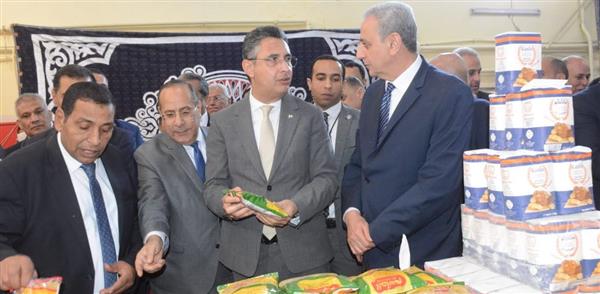 وزير التموين ومحافظ الغربية يتفقدان مخبز شركة مطاحن وسط وغرب الدلتا بطنطا