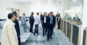   محافظ أسيوط يوجه القيادات بمتابعة "حياة كريمة" 
