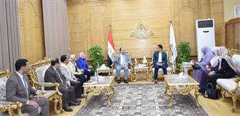   رئيس جامعة بنها يستقبل رئيس الجهاز التنفيذي لمحو الأمية وتعليم الكبار