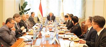   وزير التعليم العالي يلتقي وفد جامعة تشينزين الصينية 