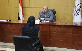   محافظ بني سويف يتابع شكاوى المواطنين 