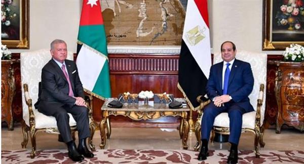 الرئيس السيسي يعقد جلسة مباحثات مع العاهل الأردني