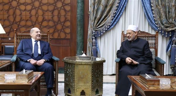 شيخ الأزهر يستقبل المستشار عبد الوهاب عبد الرازق رئيس مجلس الشيوخ