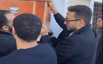   بالصور.. تشييع جثمان والد زوجة حمادة هلال من مسجد فاطمة الشربتلي