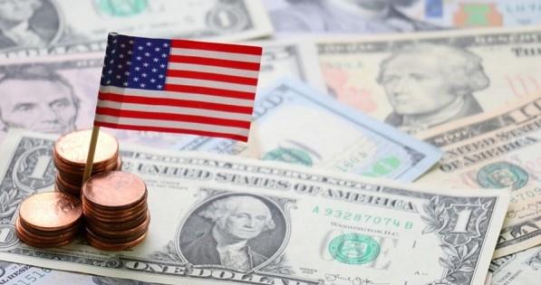 قبيل عودة ترامب.. الاقتصاد الأمريكي ينمو 2.8% في الربع الأخير من 2024