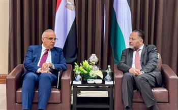   وزير الري يلتقي رئيس سلطة المياه الفلسطينية