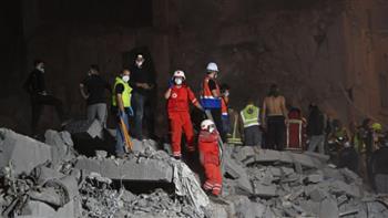   إعلام لبناني: السلطات تواصل فتح الطرق ورفع الأنقاض في الضاحية الجنوبية لـ بيروت