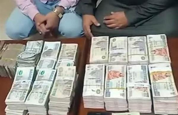 القبض على شخصين حاولا غسل 37 مليون جنيه من حصيلة تجارة السلاح