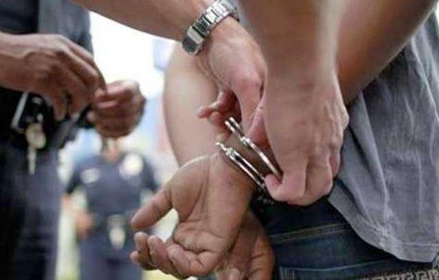 ضبط شخص لادعائه بقدرته على تزوير شهادات دراسية والترويج لنشاطه عبر مواقع التواصل