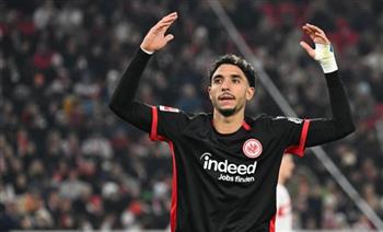   ليفربول ينفي التفاوض مع فرانكفورت لضم مرموش