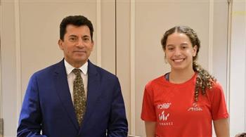   وزير الرياضة يهنئ هنا جودة الفائزة ببرونزية العالم لـ تنس الطاولة