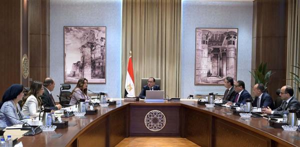 رئيس الوزراء يُتابع جهود توافر السلع و ضبط الأسواق