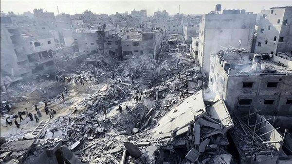 استشهاد 10 فلسطينيين في غارات إسرائيلية على منزل بغزة