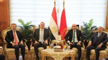 وزير التعليم يشهد تخريج الدفعة الأولى من مدرسة ظهر للتكنولوجيا التطبيقية ببورسعيد