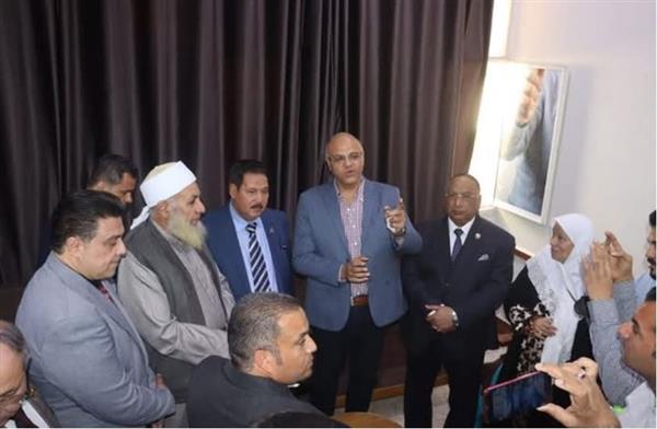 بعد تجديدها .. محافظ القليوبية يتفقد دار المسنين ببنها