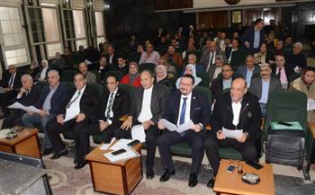   محافظ الغربية يؤكد على الارتقاء بالخدمات المقدمة للمواطنين