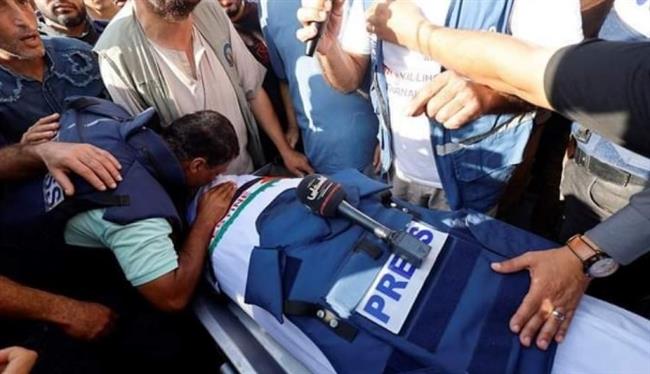 استشهاد صحفي فلسطيني برصاص الاحتلال في مستشفى المعمداني بغزة