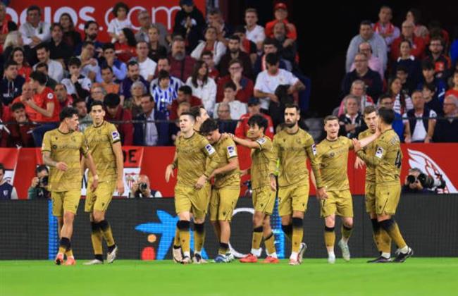 الدوري الإسباني .. ريال سوسيداد يفوز على إشبيلية 
