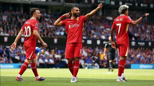 ليفربول يتصدر ترتيب الدوري الإنجليزي وتشيلسي رابعا بعد قمة مان يونايتد 