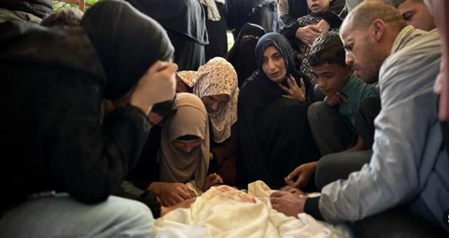 شهداء وجرحى في قصف إسرائيلي استهدف منازل ومرافق في النصيرات وخان يونس