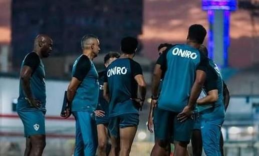 الدوري المصري .. محاضر فنية للاعبي الزمالك استعدادا لمواجهة سموحة