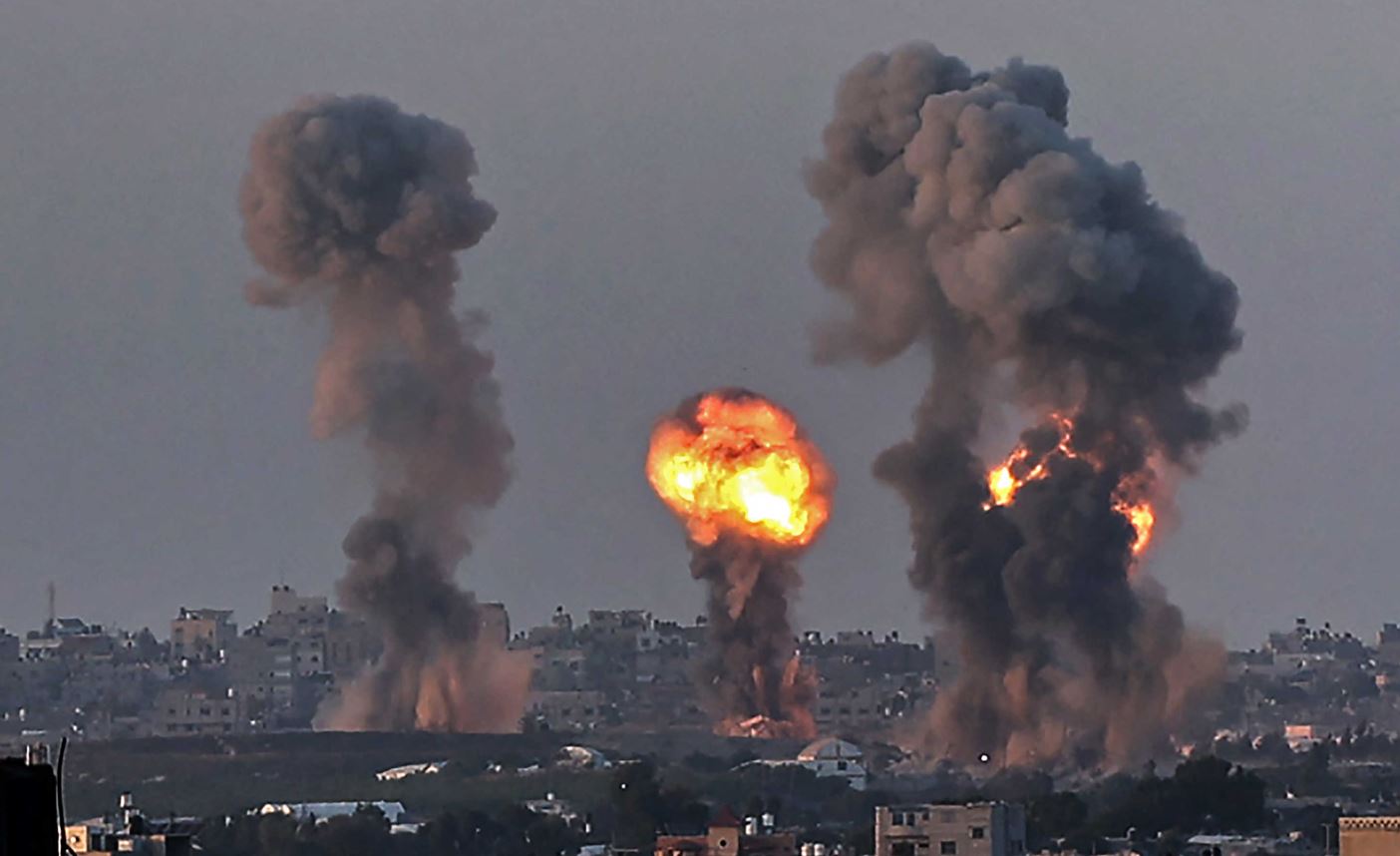 5 شهداء ومصابون إثر قصف لـ الاحتلال الإسرائيلي على شمال غزة