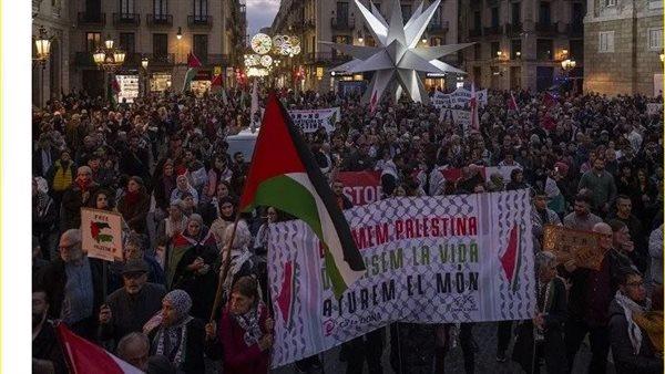  مظاهرات في 50 مدينة إسبانية تطالب بوقف إطلاق النار بغزة 