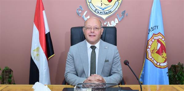صرف 1500 جنيه مكافأة للعاملين بجامعة سوهاج